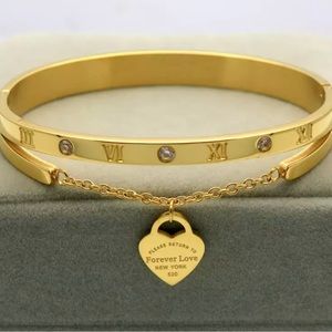 Love bangle